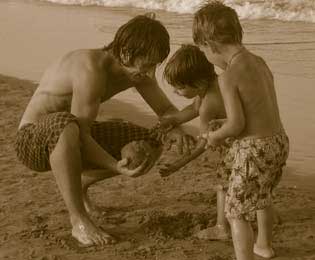 Los brazos protectores...